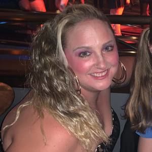 Meet your Posher, Suzanne